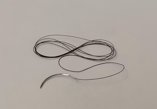 Одноразовый нерассасывающийся рассасывающийся хирургический шовный материал для больниц.